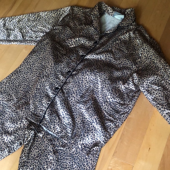 Vintage 90’s Silk Set - Picture 2 of 4